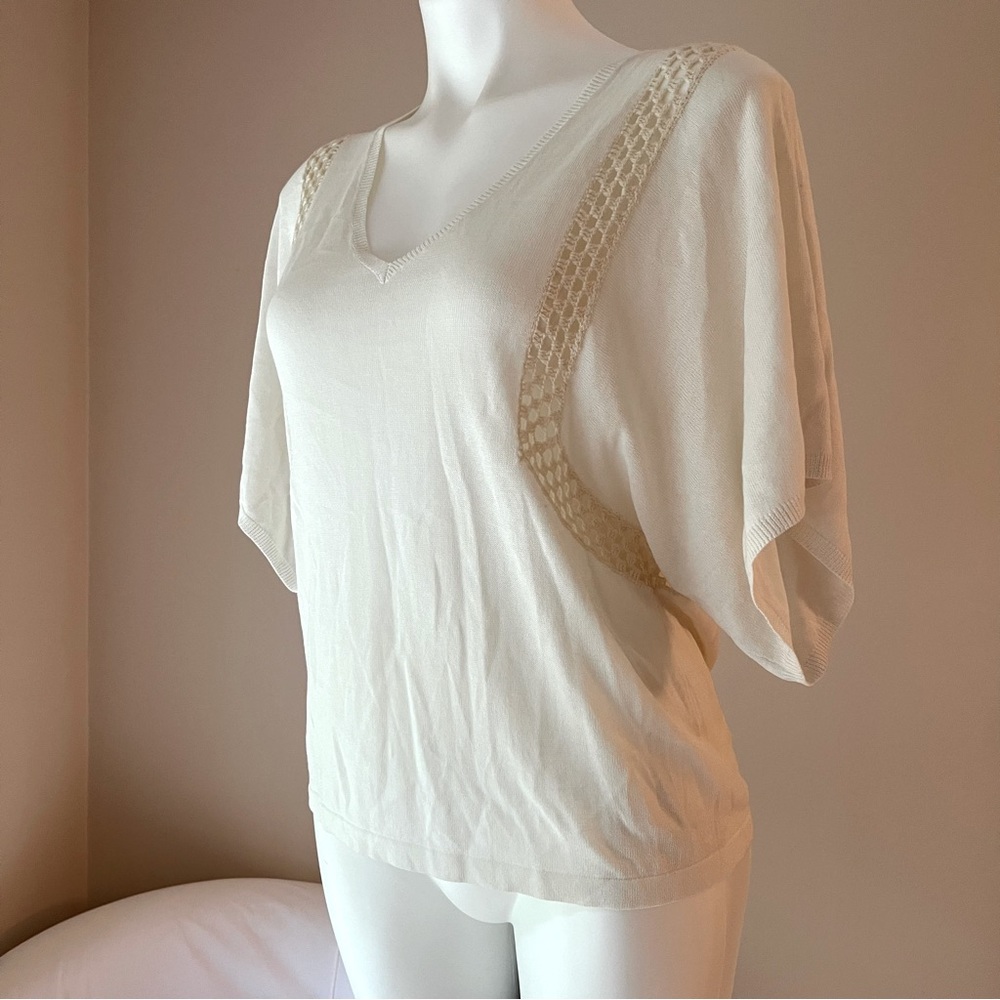 Leo & Sage White Knit Blouse